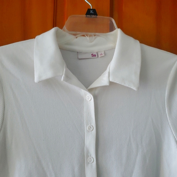 SO Junior's White Ribbed Cropped Button Down Shirt Size Large - Picture 5 of 7